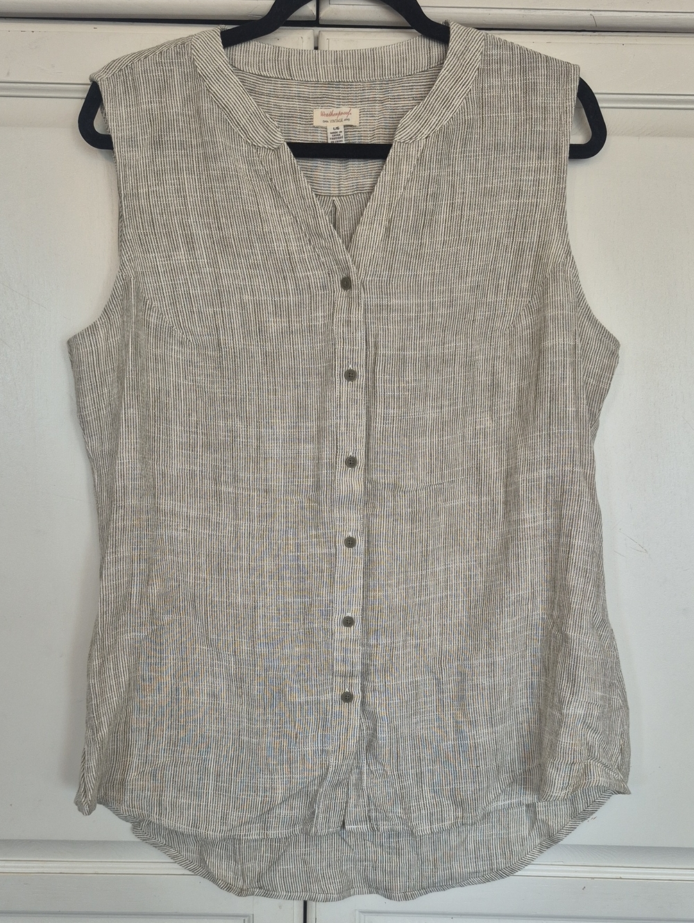 Weatherproof Sleeveless Linen Button-Front Top in Light Gray Stripe